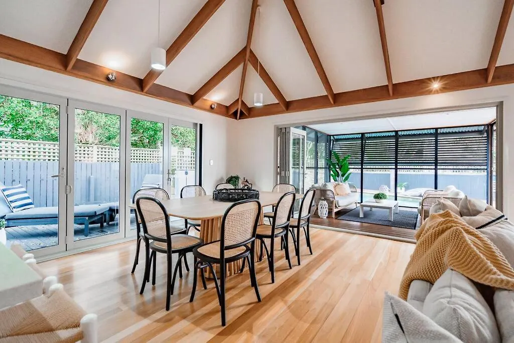 Luxurious Beachside Living Mudjimba Australia
