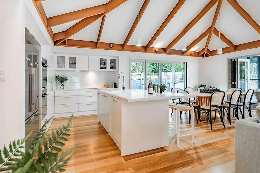 Luxurious Beachside Living Mudjimba 0*,  Australia